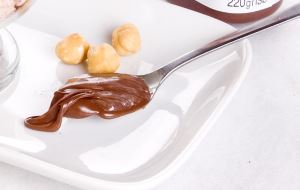Nutella für die Zubereitung von Nutella - Kaffeemousse mit dem Thermomix ® Nutella für die Zubereitung von Nutella - Kaffeemousse mit dem Thermomix ®
